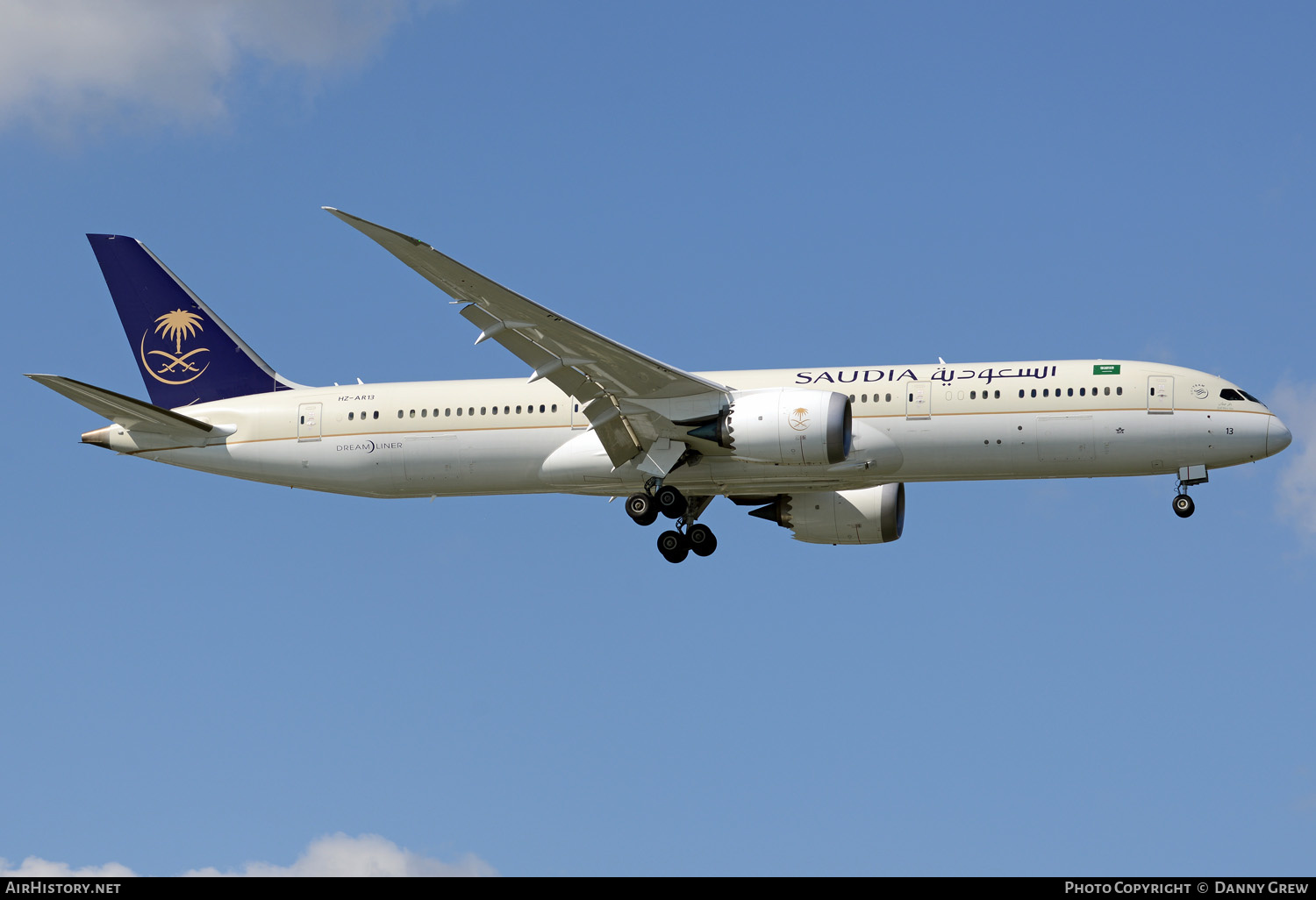 Aircraft Photo of HZ-AR13 | Boeing 787-9 Dreamliner | Saudia - Saudi Arabian Airlines | AirHistory.net #371439