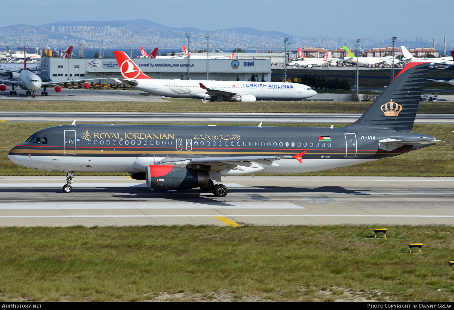 Aircraft Photo of JY-AYW | Airbus A320-232 | Royal Jordanian Airlines | AirHistory.net #371443