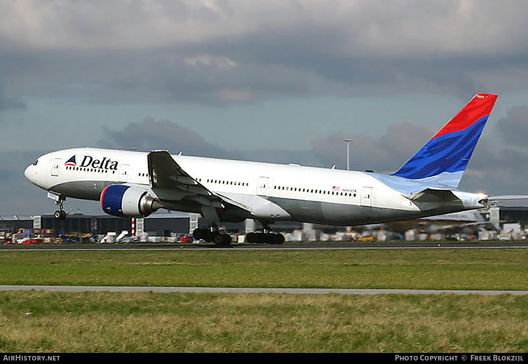 Aircraft Photo of N864DA | Boeing 777-232/ER | Delta Air Lines | AirHistory.net #371479