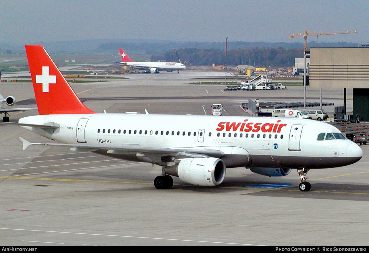 Aircraft Photo of HB-IPT | Airbus A319-112 | Swissair | AirHistory.net #371524
