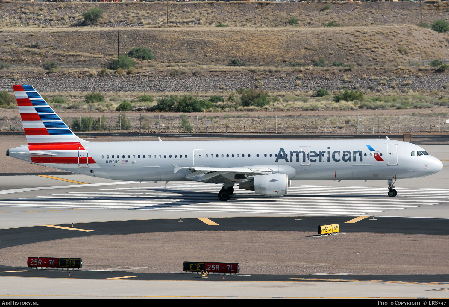 Aircraft Photo of N180US | Airbus A321-211 | American Airlines | AirHistory.net #371554