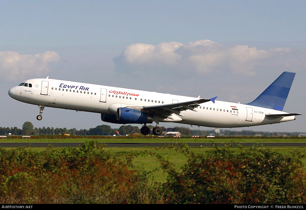 Aircraft Photo of SU-GBW | Airbus A321-231 | EgyptAir | AirHistory.net #371655