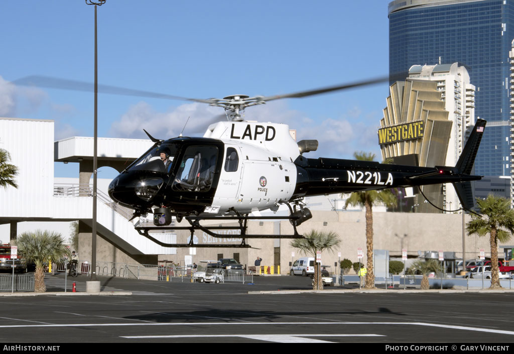 Aircraft Photo of N221LA | Aérospatiale AS-350 B3e Ecureuil | Los Angeles Police Department - LAPD | AirHistory.net #371675