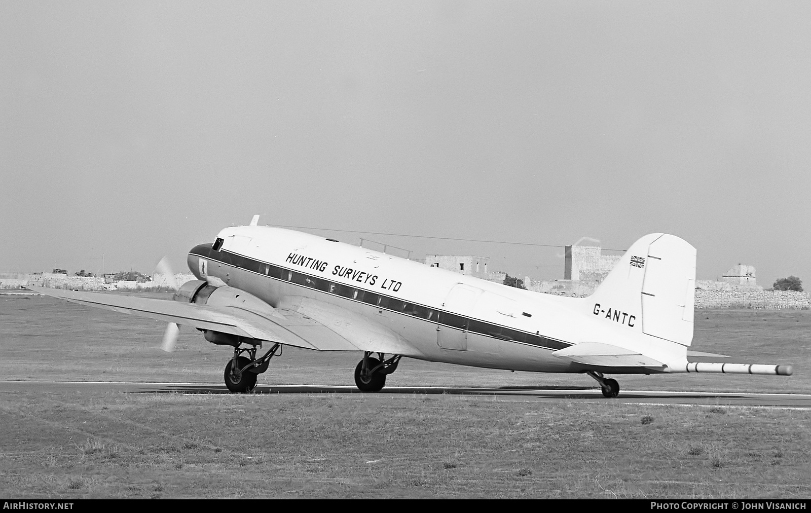 Aircraft Photo of G-ANTC | Douglas C-47B Skytrain | Hunting Surveys | AirHistory.net #371712