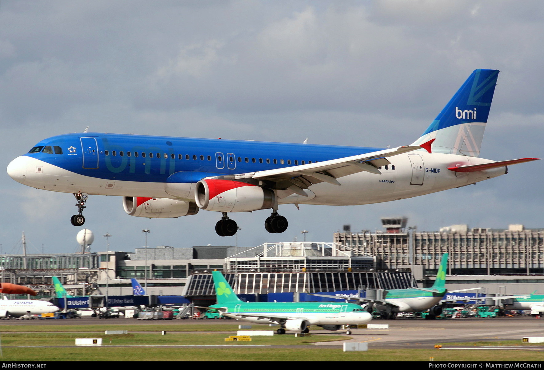 Aircraft Photo of G-MIDP | Airbus A320-232 | BMI - British Midland International | AirHistory.net #371723