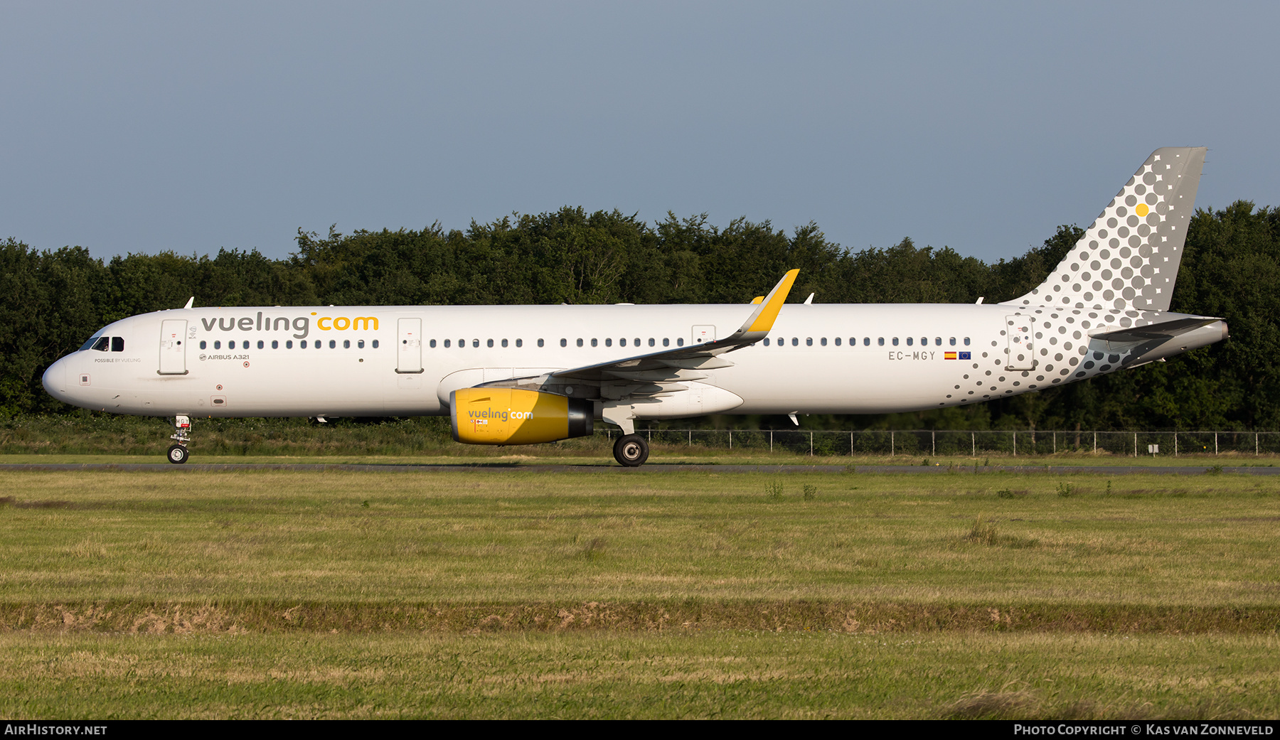 Aircraft Photo of EC-MGY | Airbus A321-231 | Vueling Airlines | AirHistory.net #371838