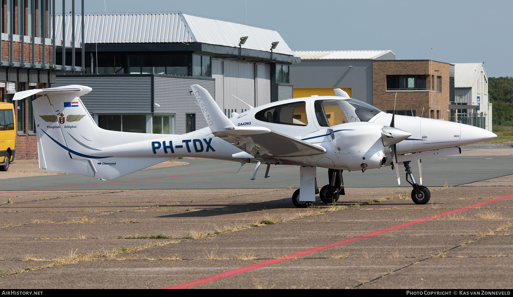 Aircraft Photo of PH-TDX | Diamond DA42 NG Twin Star | Vliegclub Schiphol | AirHistory.net #371852