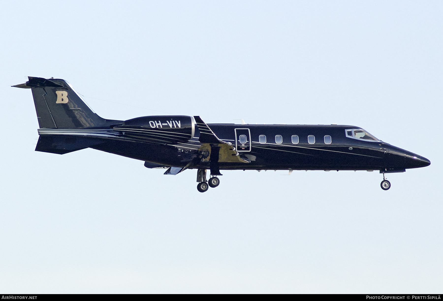 Aircraft Photo of OH-VIV | Learjet 60 | AirHistory.net #371949