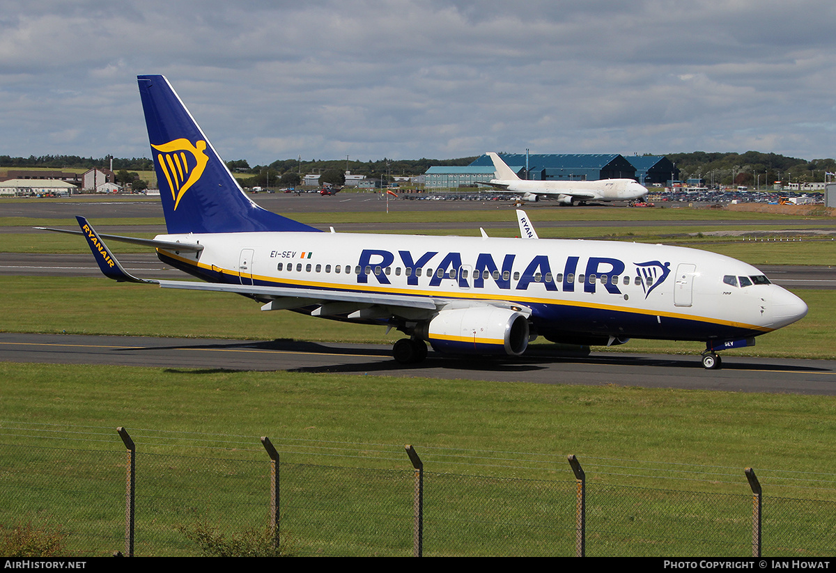 Aircraft Photo of EI-SEV | Boeing 737-73S | Ryanair | AirHistory.net #371985