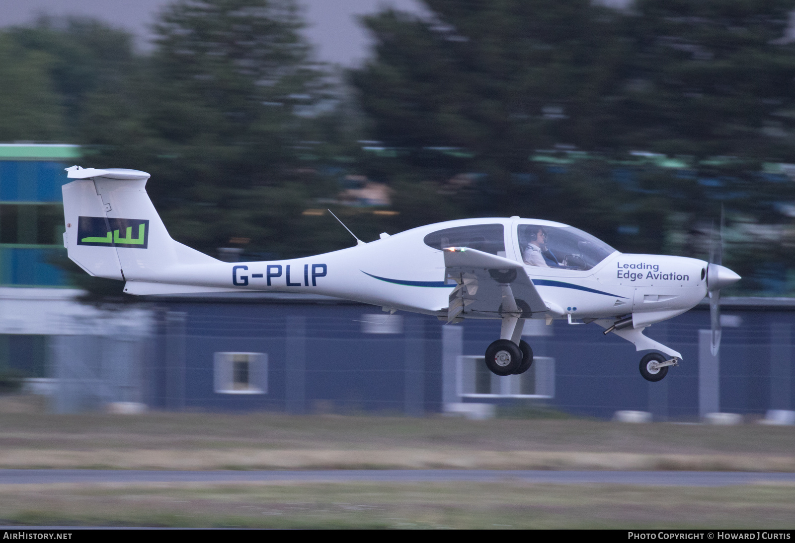 Aircraft Photo of G-PLIP | Diamond DA40 DS Diamond Star TDi | Leading Edge Aviation | AirHistory.net #372000