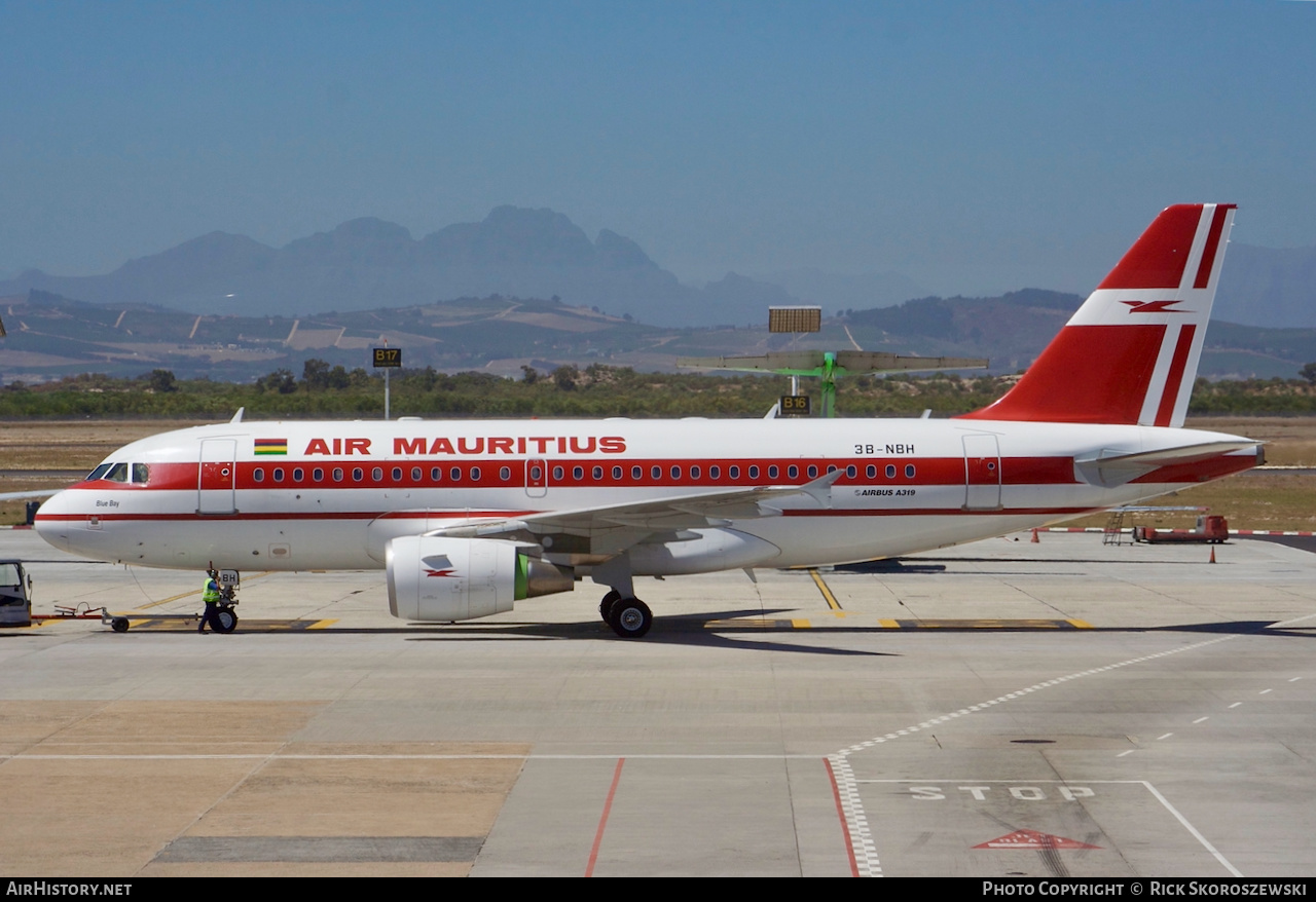 Aircraft Photo of 3B-NBH | Airbus A319-112 | Air Mauritius | AirHistory.net #372084