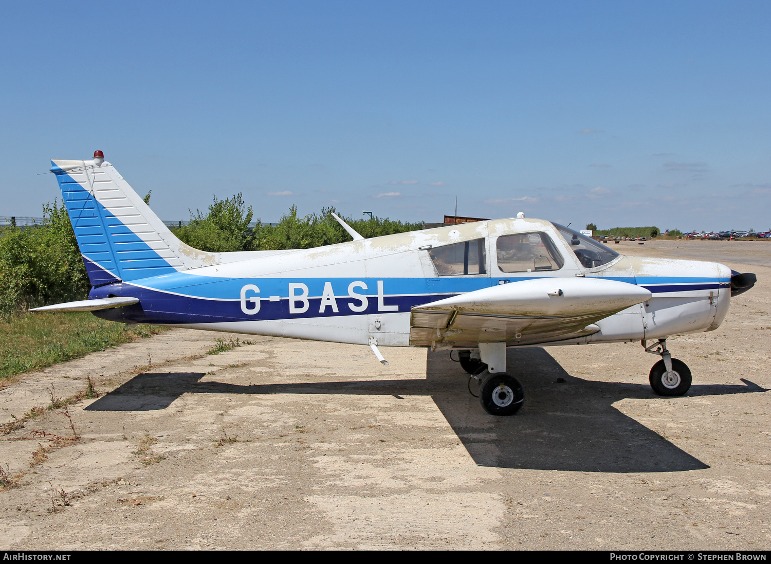 Aircraft Photo of G-BASL / G-KALI | Piper PA-28-140 Cherokee F | AirHistory.net #372087