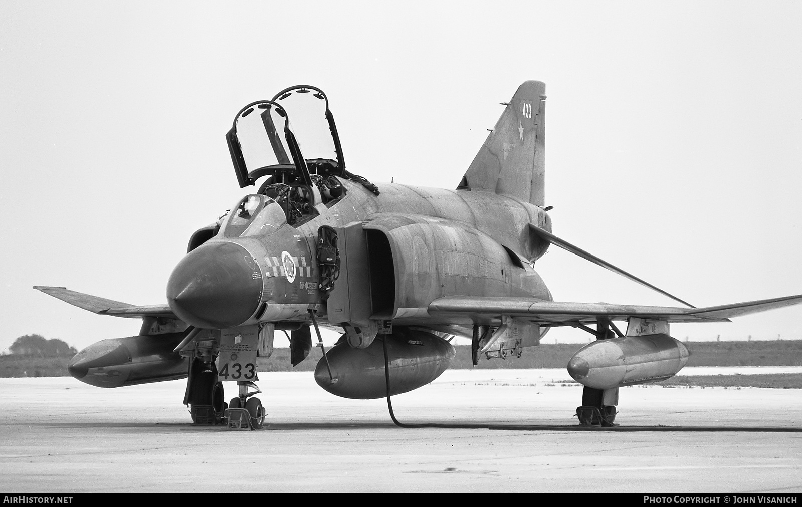 Aircraft Photo of XV433 | McDonnell Douglas F-4M Phantom FGR2 | UK - Air Force | AirHistory.net #372117