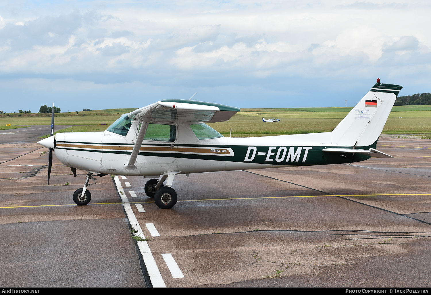 Aircraft Photo of D-EOMT | Cessna 152 | AirHistory.net #372126