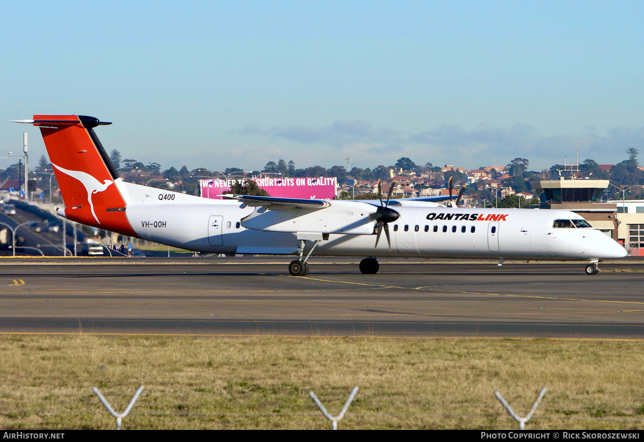 Aircraft Photo of VH-QOH | Bombardier DHC-8-402 Dash 8 | QantasLink | AirHistory.net #372164