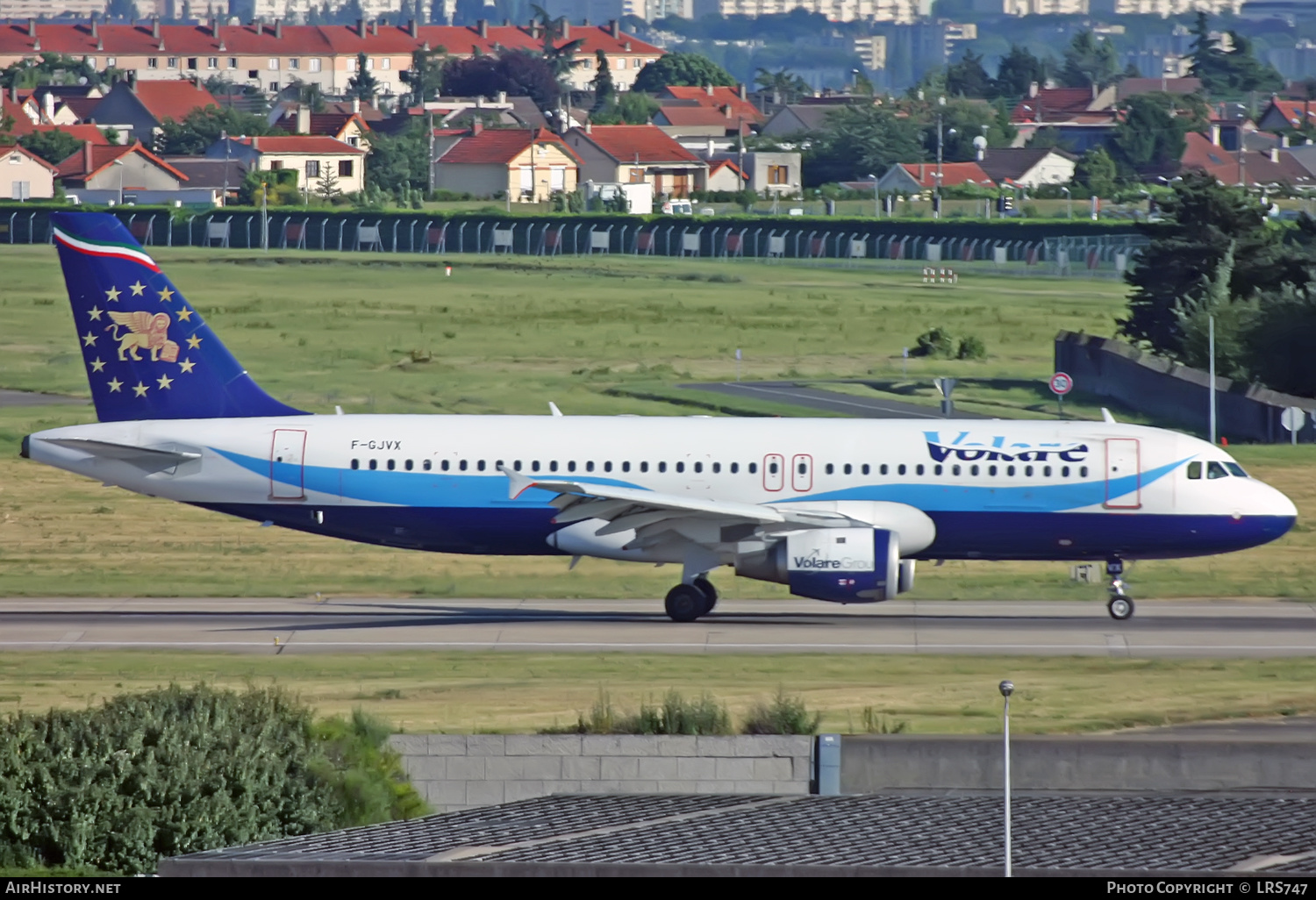 Aircraft Photo of F-GJVX | Airbus A320-214 | Volare Airlines | AirHistory.net #372245