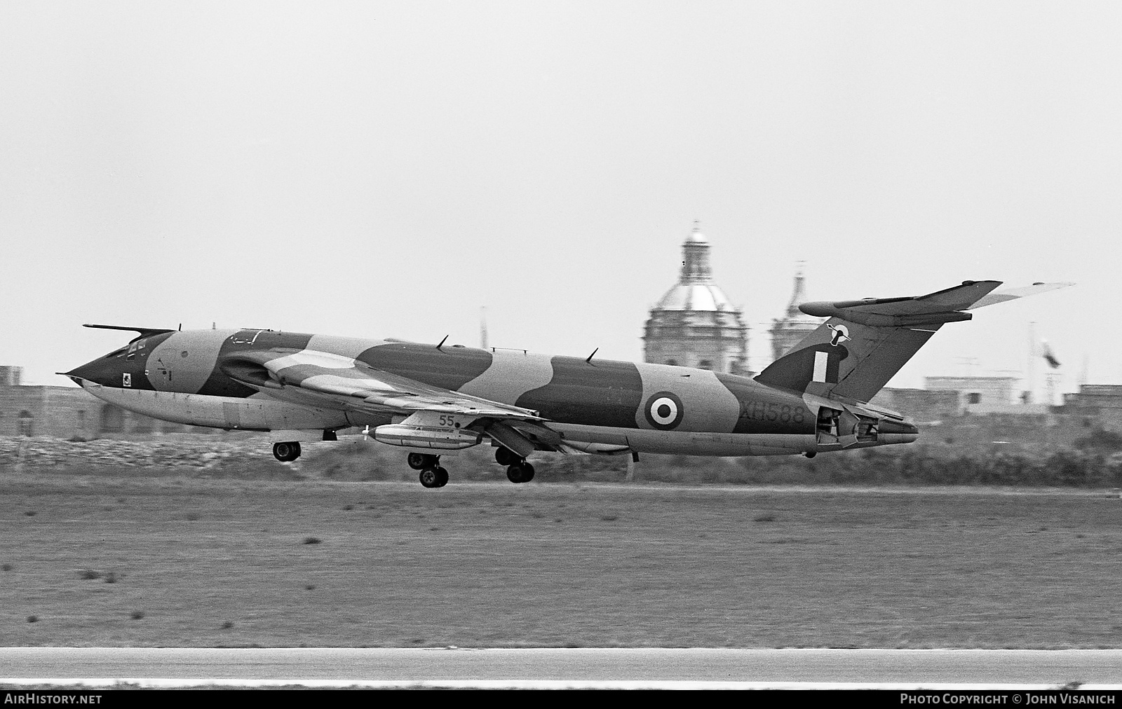 Aircraft Photo of XH588 | Handley Page HP-80 Victor K1A | UK - Air Force | AirHistory.net #372317