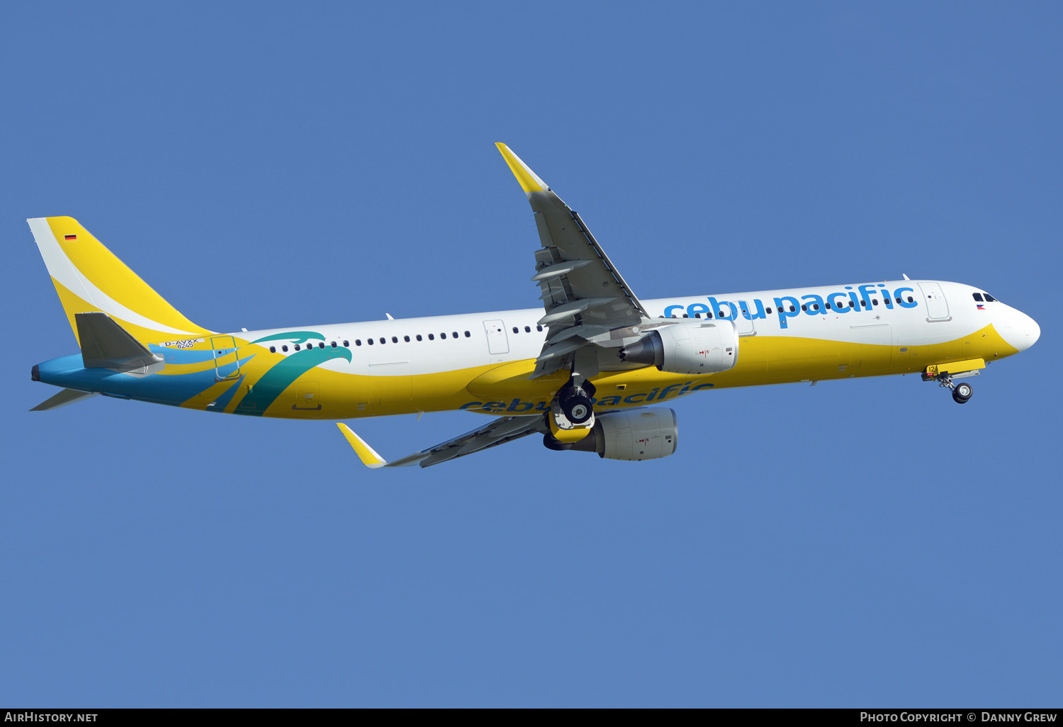 Aircraft Photo of D-AVXX / RP-C4112 | Airbus A321-211 | Cebu Pacific Air | AirHistory.net #372400