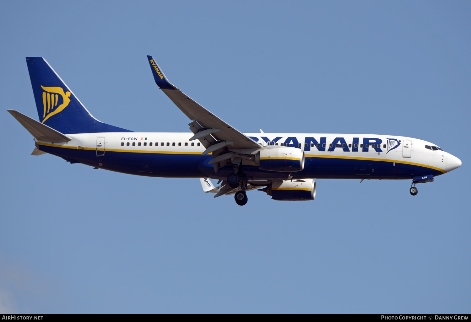 Aircraft Photo of EI-ESW | Boeing 737-8AS | Ryanair | AirHistory.net #372485