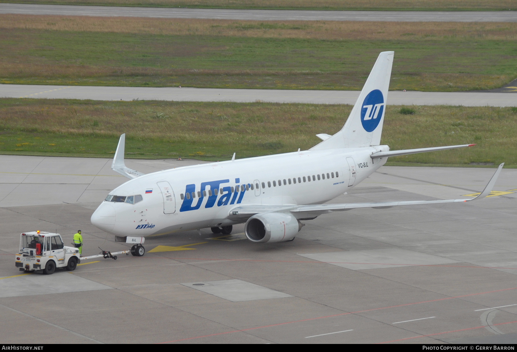 Aircraft Photo of VQ-BJL | Boeing 737-524 | UTair | AirHistory.net #372530