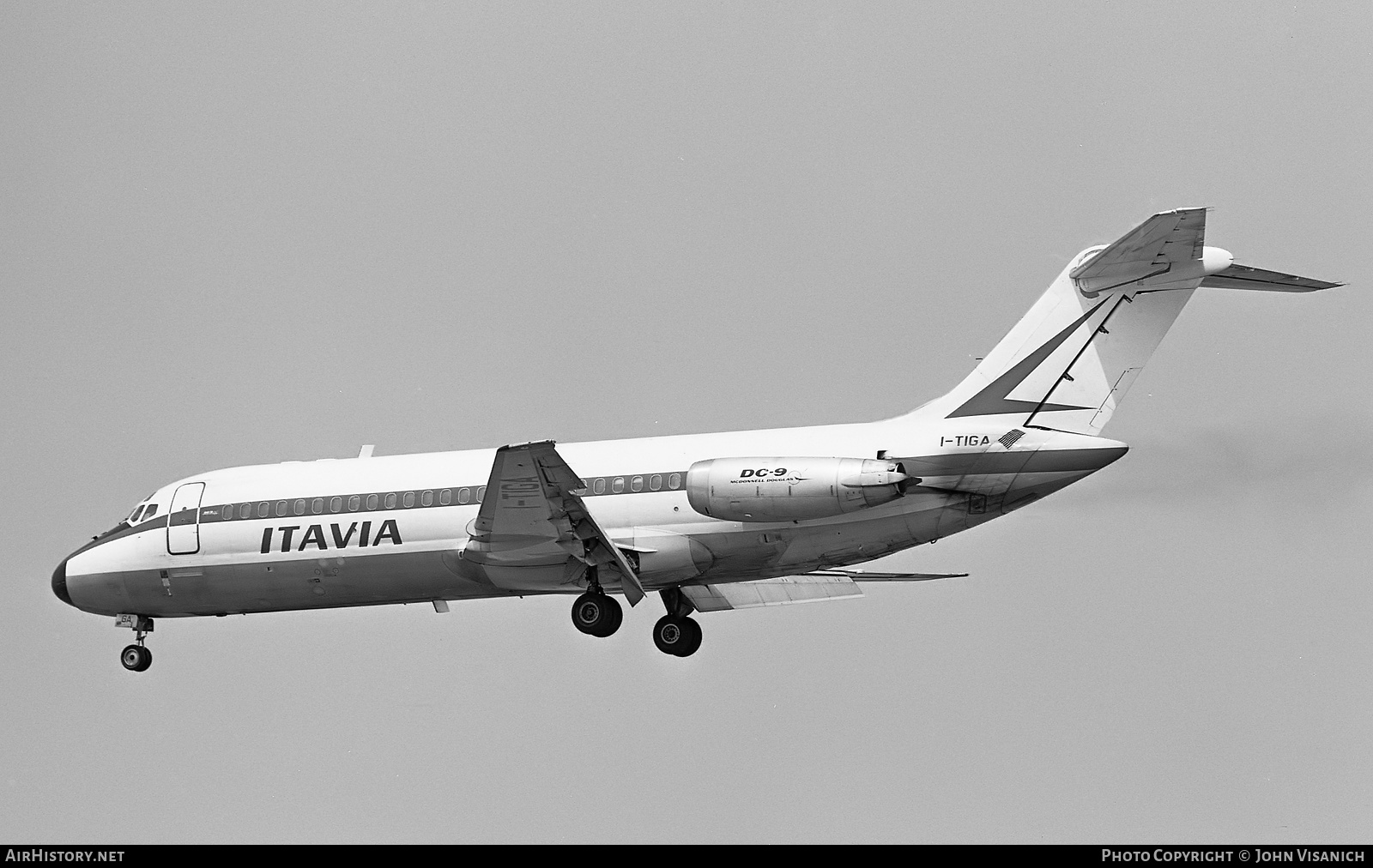 Aircraft Photo of I-TIGA | Douglas DC-9-14 | Itavia | AirHistory.net #372550