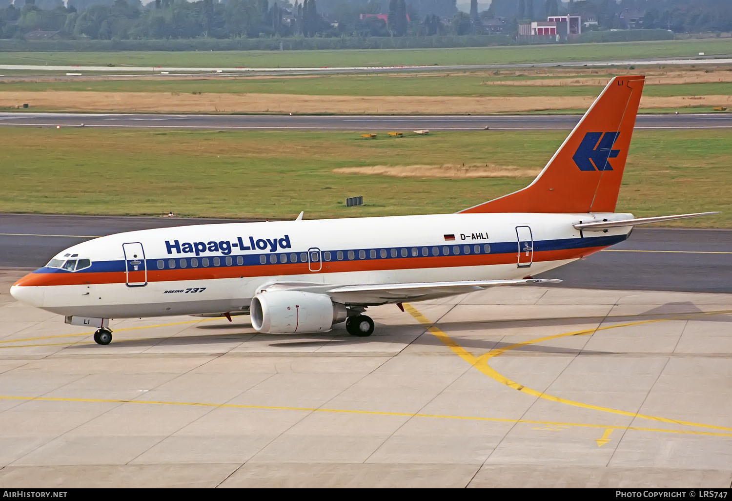 Aircraft Photo of D-AHLI | Boeing 737-5K5 | Hapag-Lloyd | AirHistory.net #372657