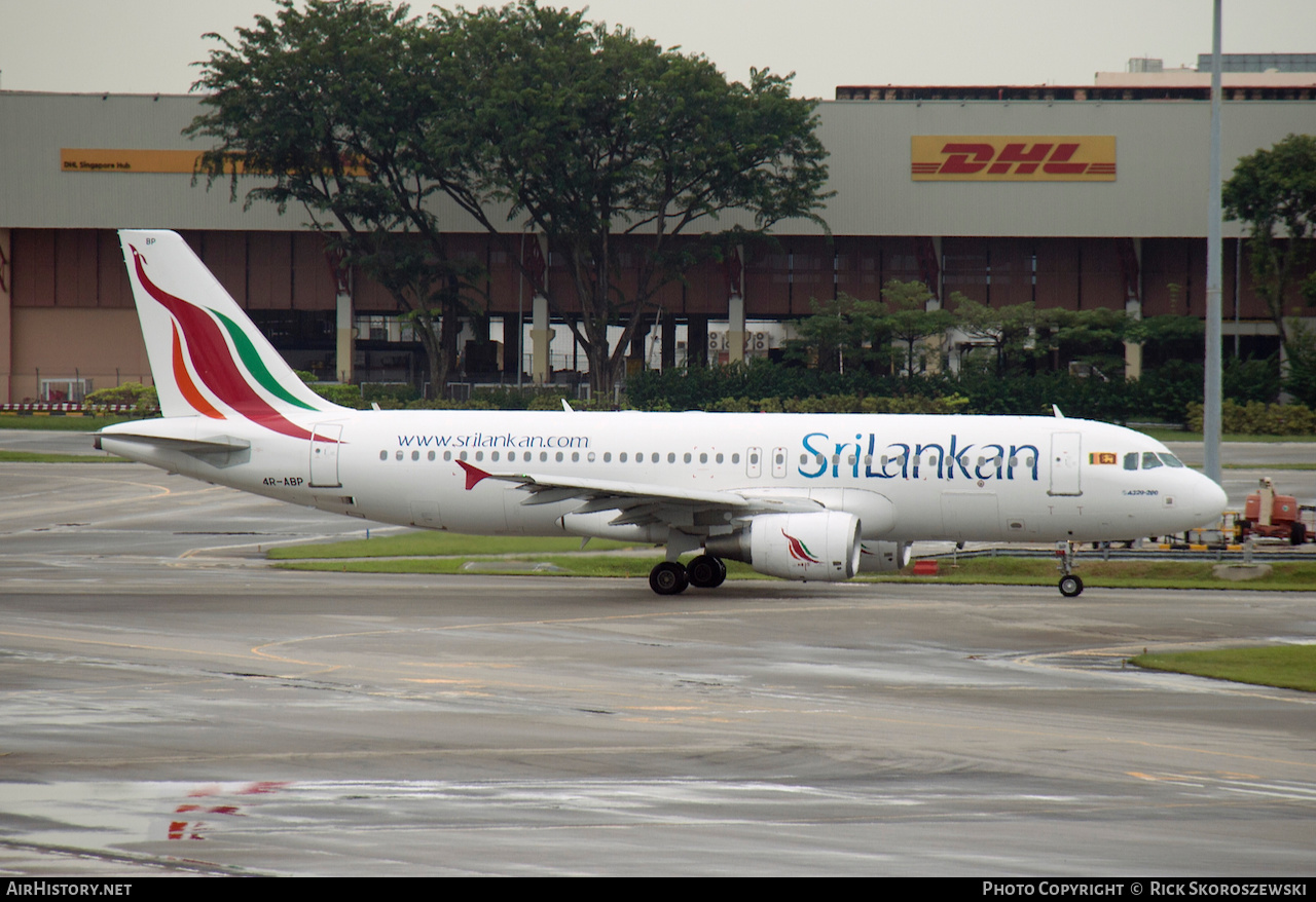 Aircraft Photo of 4R-ABP | Airbus A320-214 | SriLankan Airlines | AirHistory.net #372694
