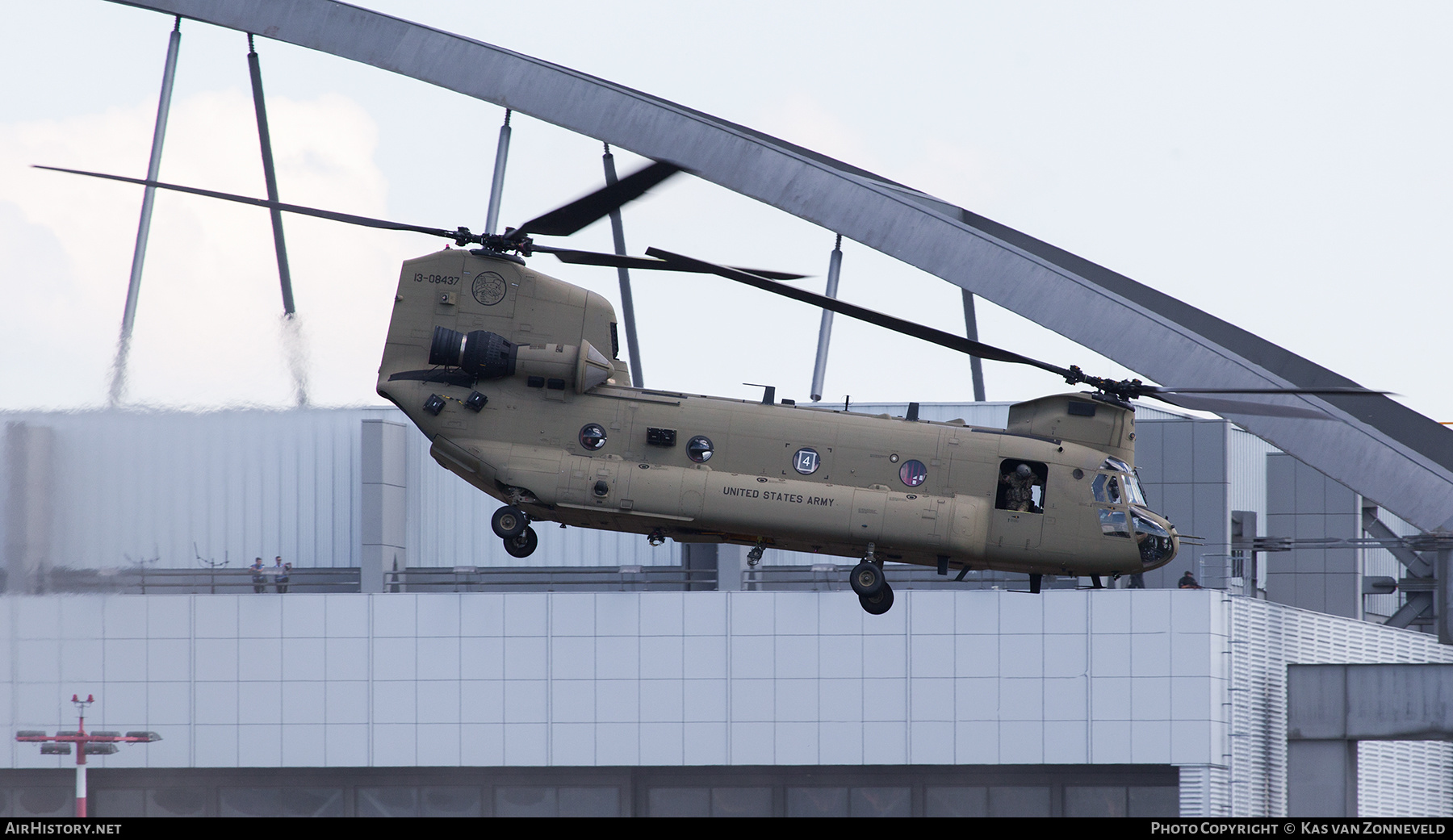 Aircraft Photo of 13-8437 / 13-08437 | Boeing CH-47F Chinook (414) | USA - Army | AirHistory.net #372804