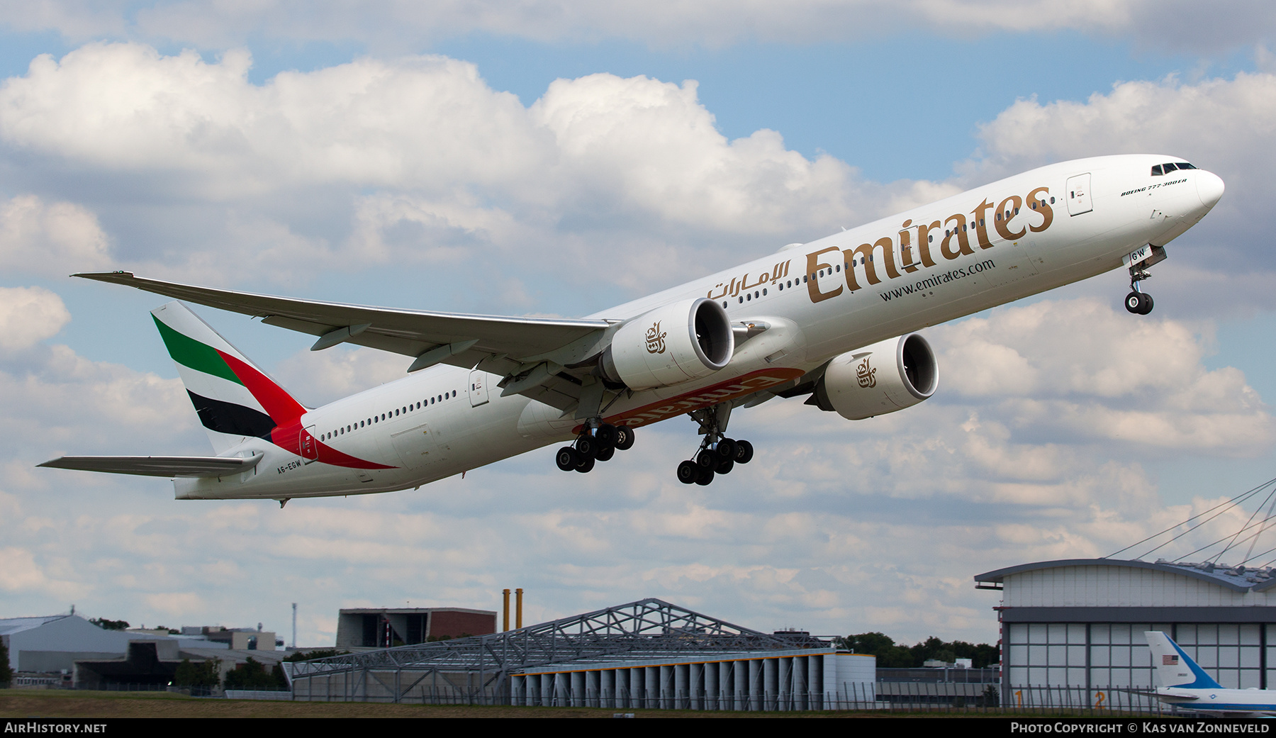 Aircraft Photo of A6-EGW | Boeing 777-31H/ER | Emirates | AirHistory.net #372808