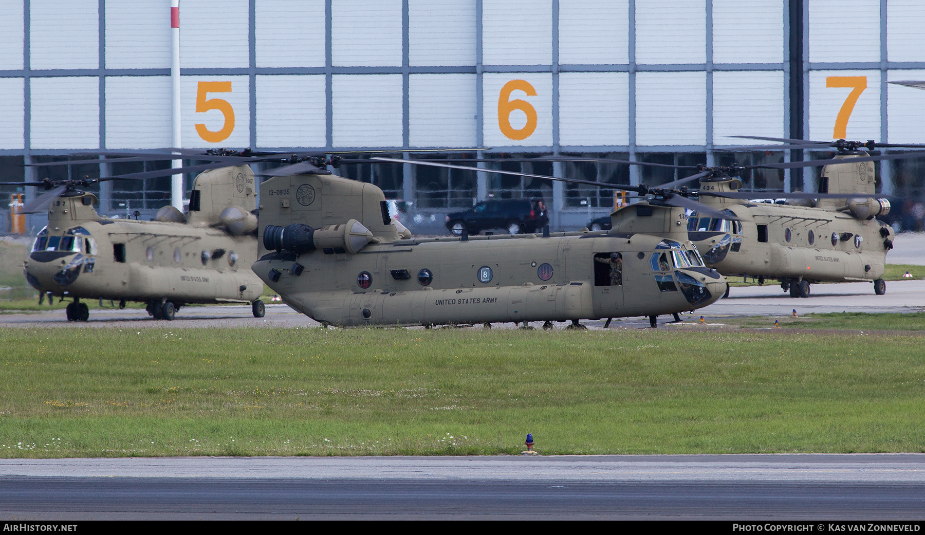 Aircraft Photo of 13-8135 / 13-08135 | Boeing CH-47F Chinook (414) | USA - Army | AirHistory.net #372809