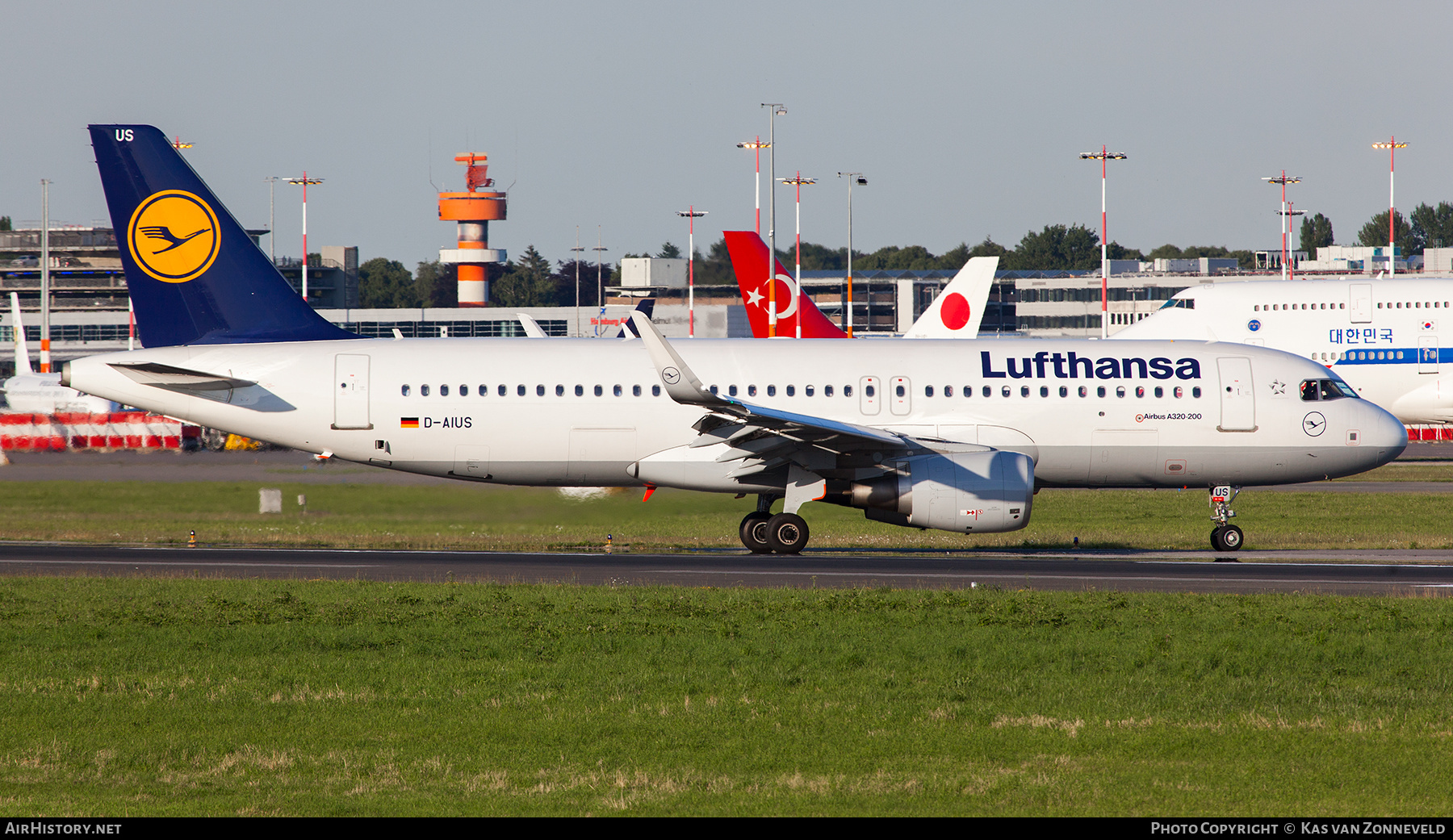 Aircraft Photo of D-AIUS | Airbus A320-214 | Lufthansa | AirHistory.net #372811