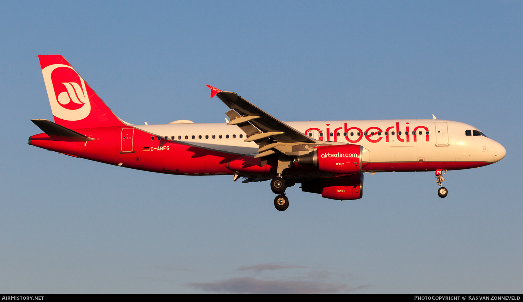 Aircraft Photo of D-ABFG | Airbus A320-214 | Air Berlin | AirHistory.net #372812