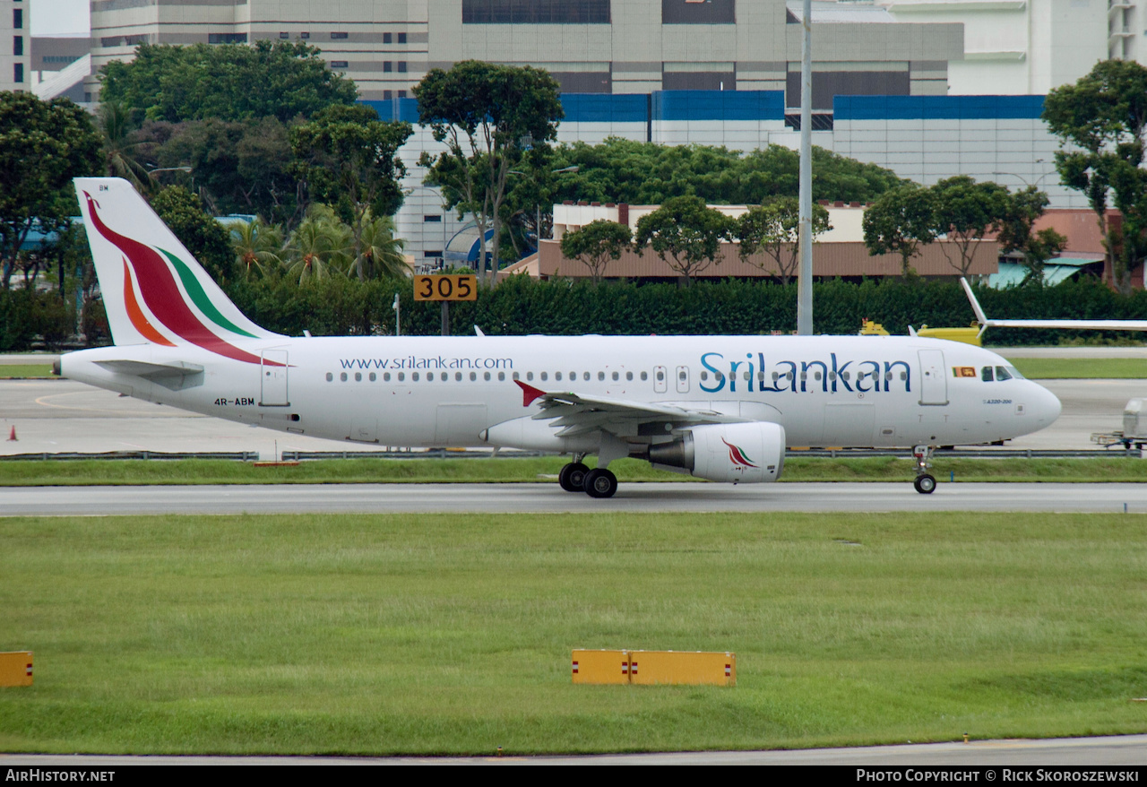 Aircraft Photo of 4R-ABM | Airbus A320-214 | SriLankan Airlines | AirHistory.net #372847