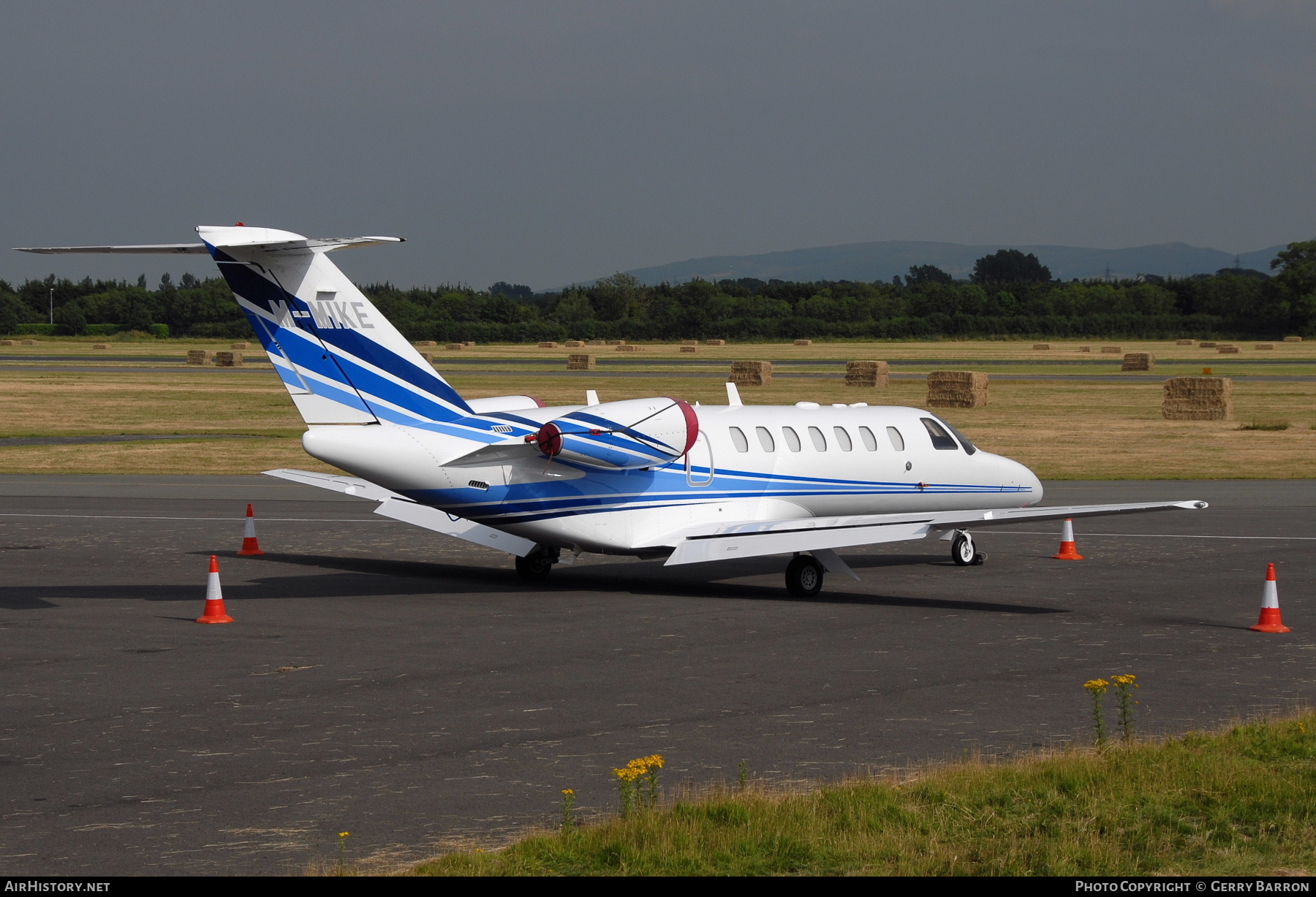 Aircraft Photo of M-MIKE | Cessna 525B CitationJet CJ3 | AirHistory.net #372927