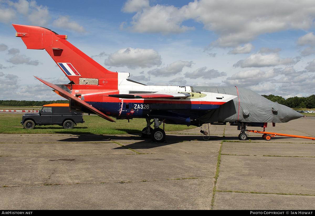 Aircraft Photo of ZA326 | Panavia Tornado GR1P | UK - Air Force | AirHistory.net #372940