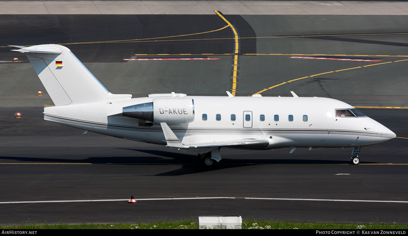 Aircraft Photo of D-AKUE | Canadair Challenger 601-3R (CL-600-2B16) | AirHistory.net #372986