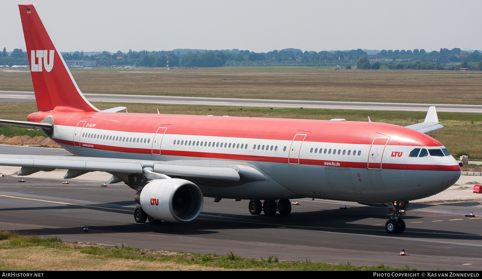 Aircraft Photo of D-ALPF | Airbus A330-223 | LTU - Lufttransport-Unternehmen | AirHistory.net #372998