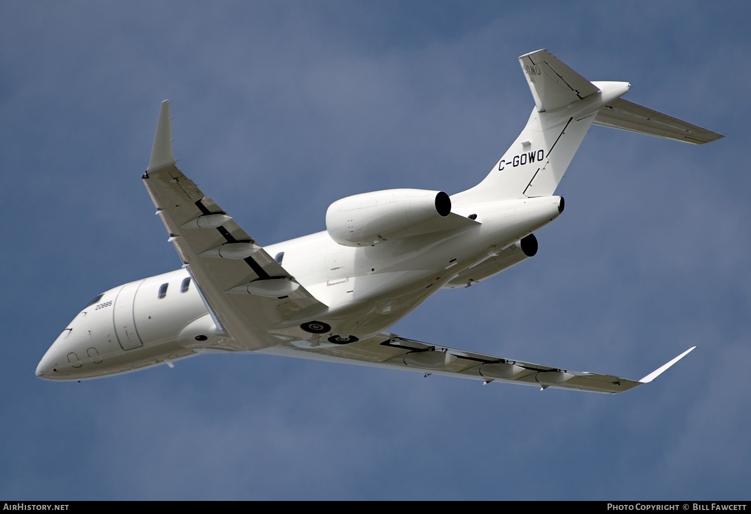 Aircraft Photo of C-GOWO | Bombardier Challenger 350 (BD-100-1A10) | AirHistory.net #373080