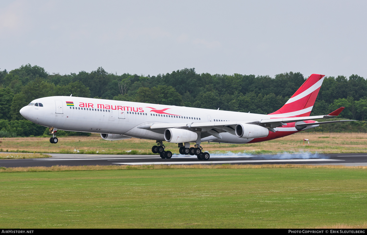 Aircraft Photo of 3B-NBD | Airbus A340-313X | Air Mauritius | AirHistory.net #373089