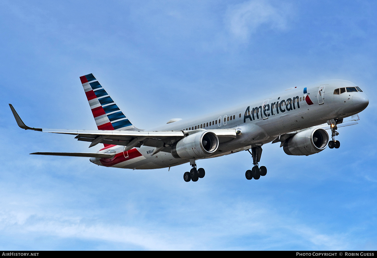 Aircraft Photo of N186AN | Boeing 757-223 | American Airlines | AirHistory.net #373225