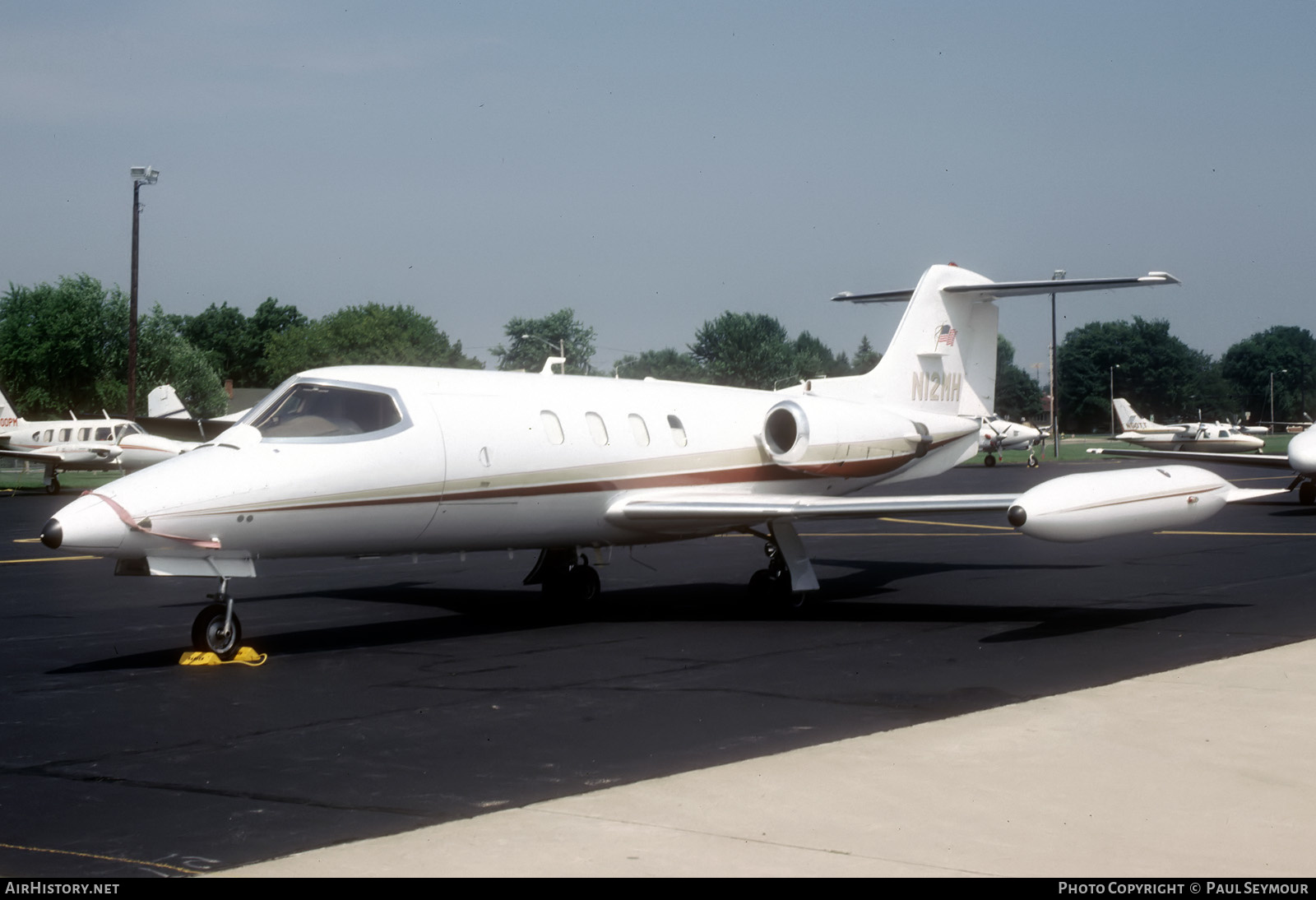 Aircraft Photo of N12MH | Gates Learjet 25/XR | AirHistory.net #373369