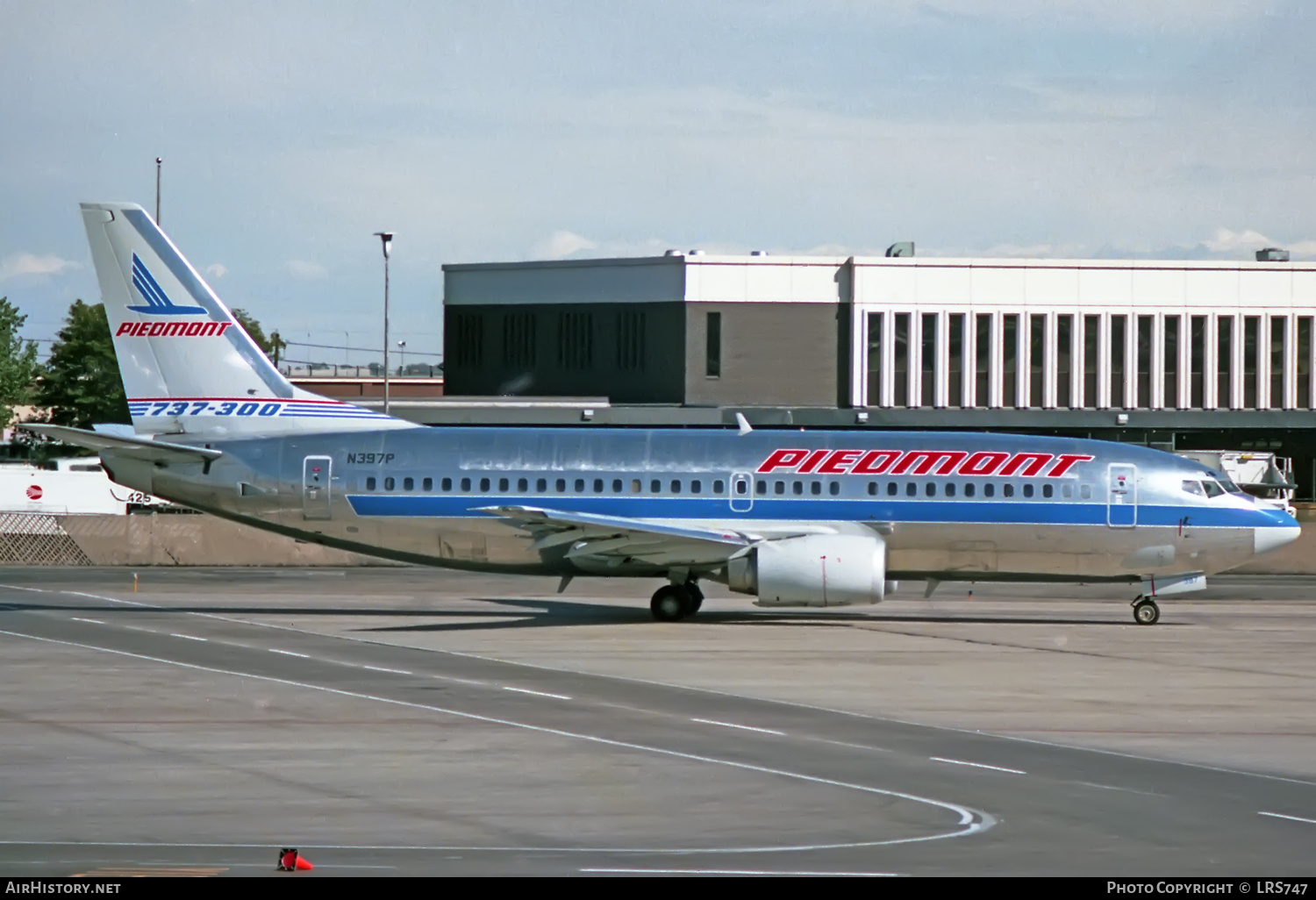 Aircraft Photo of N397P | Boeing 737-3Q8 | Piedmont Airlines | AirHistory.net #373422