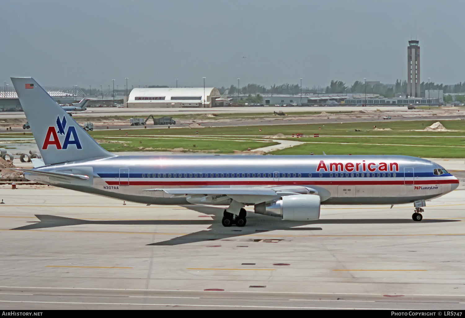 Aircraft Photo of N307AA | Boeing 767-223 | American Airlines | AirHistory.net #373441