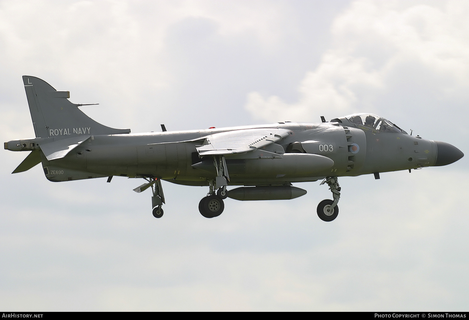 Aircraft Photo of ZE690 | British Aerospace Sea Harrier FA2 | UK - Navy | AirHistory.net #373450