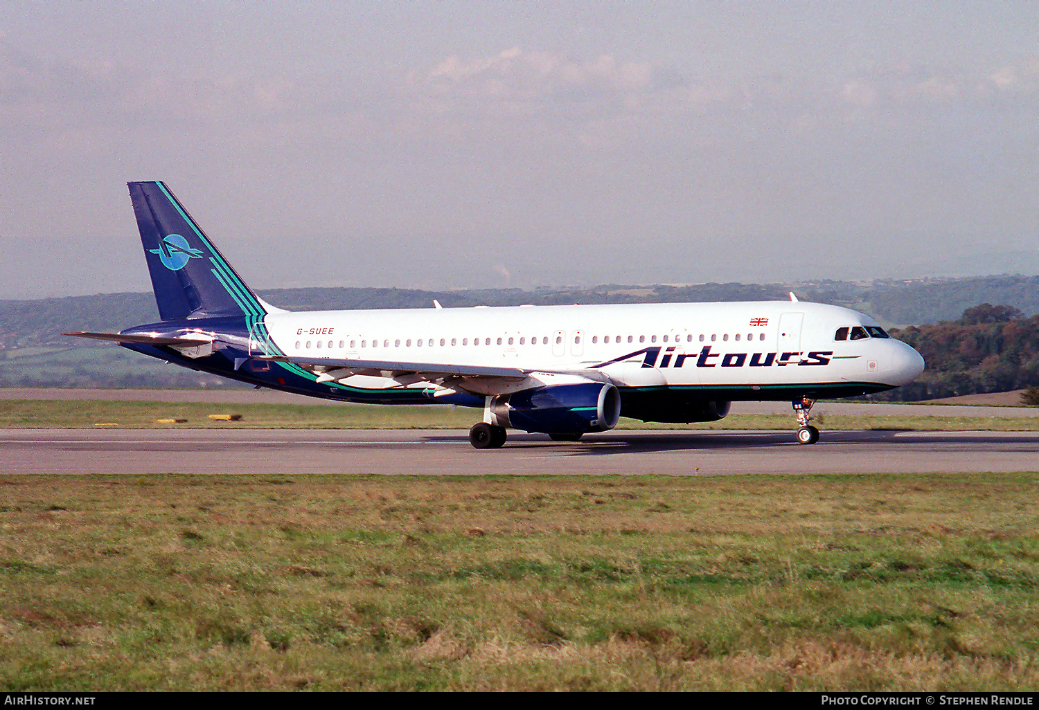 Aircraft Photo of G-SUEE | Airbus A320-231 | Airtours International | AirHistory.net #373468