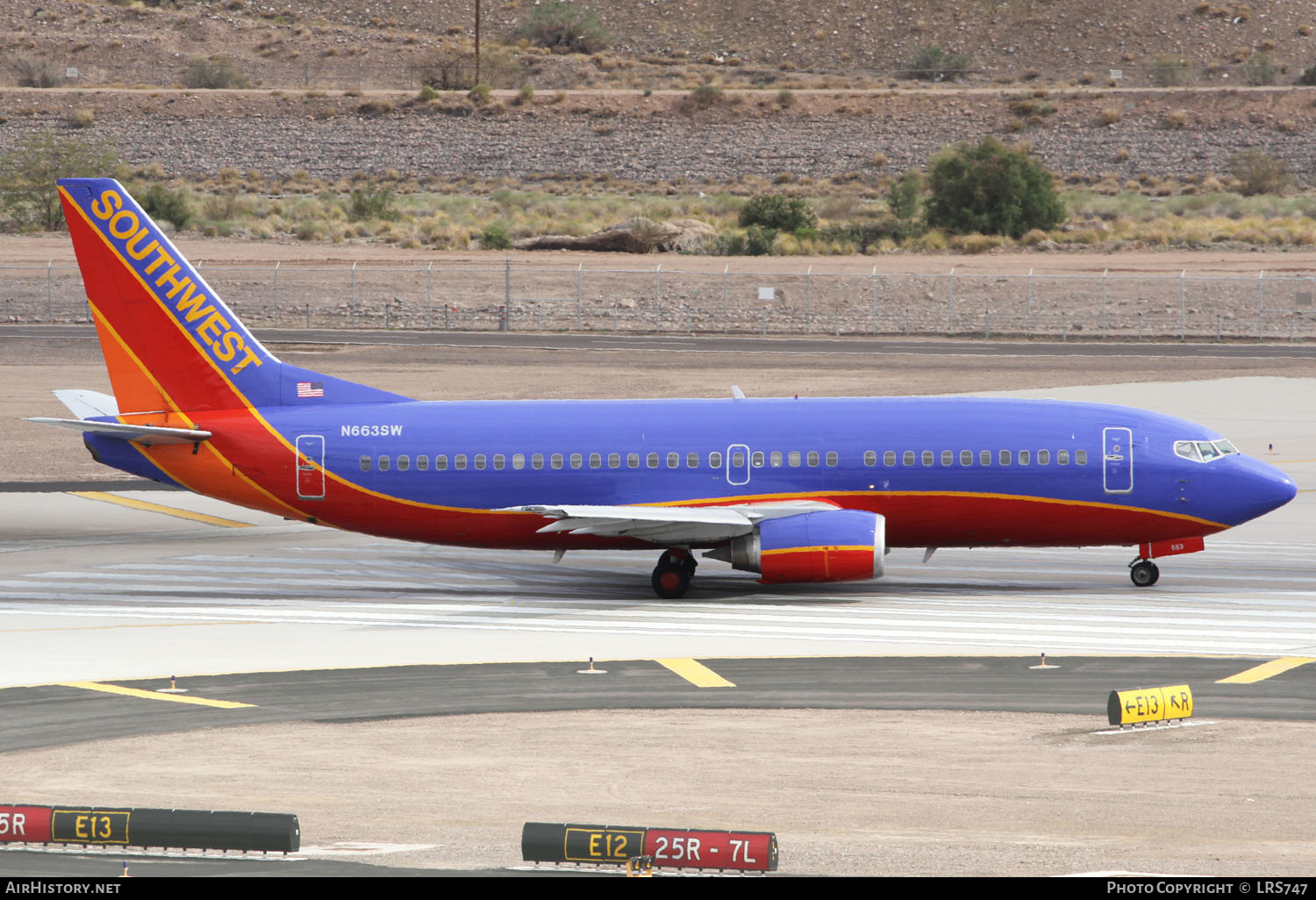 Aircraft Photo of N663SW | Boeing 737-3Q8 | Southwest Airlines | AirHistory.net #373472