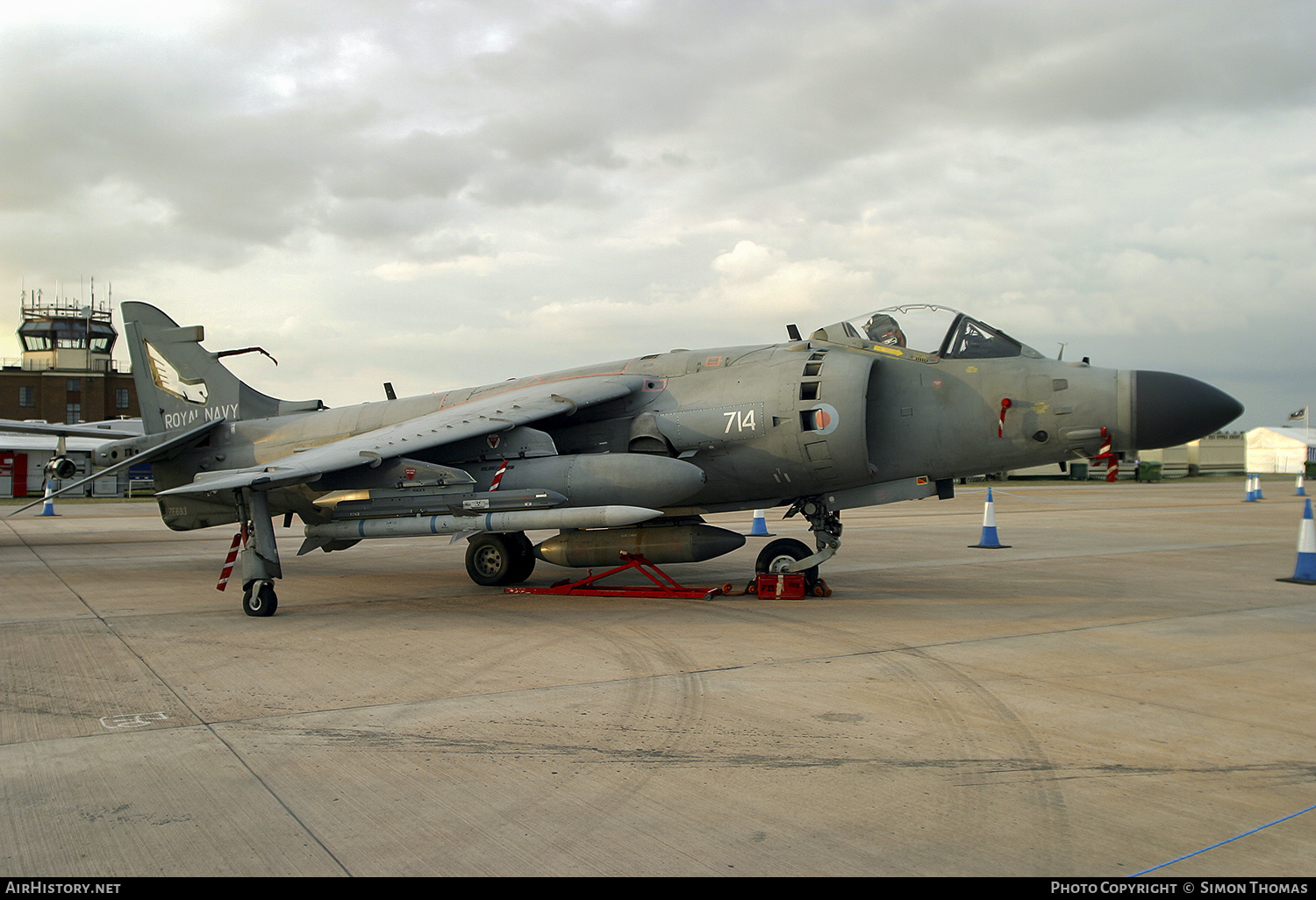 Aircraft Photo of ZE693 | British Aerospace Sea Harrier FA2 | UK - Navy | AirHistory.net #373497