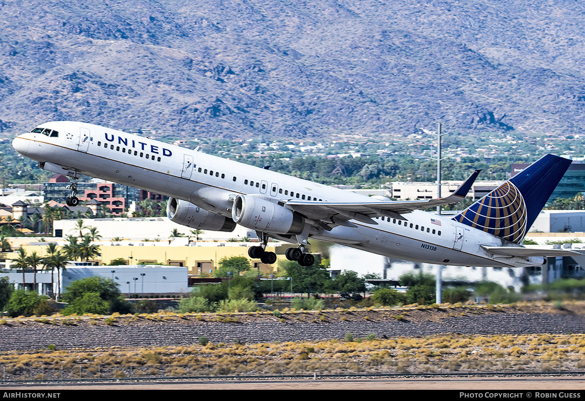 Aircraft Photo of N13138 | Boeing 757-224 | United Airlines | AirHistory.net #373565