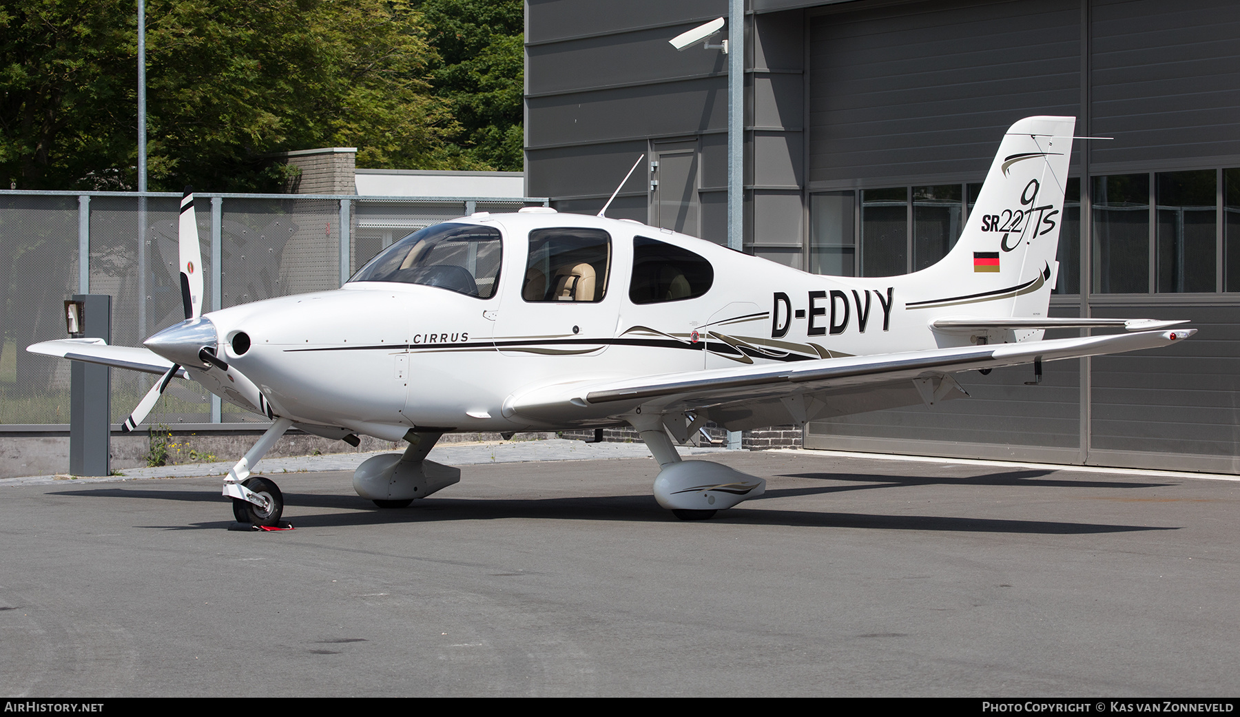 Aircraft Photo of D-EDVY | Cirrus SR-22 G2-GTS | AirHistory.net #373662