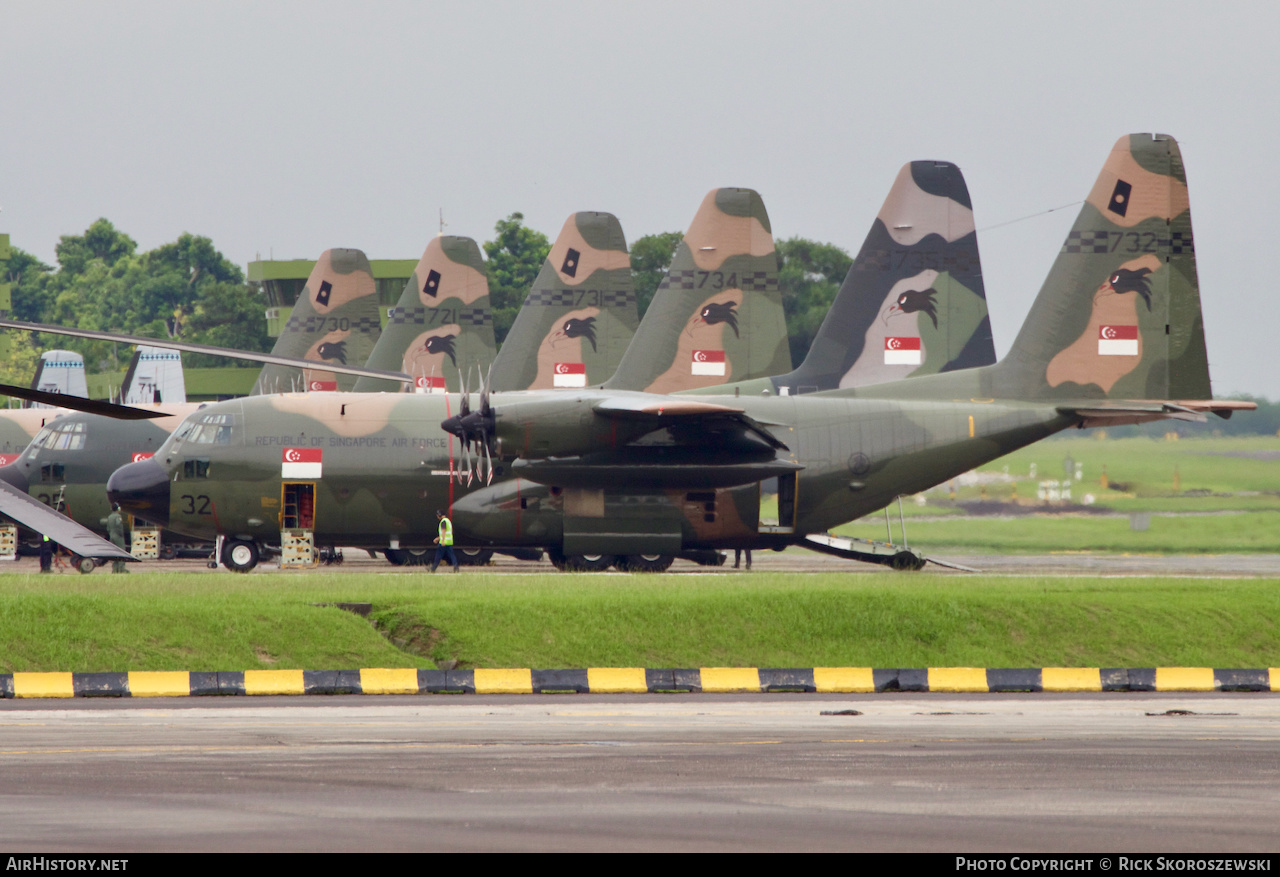 Aircraft Photo of 732 | Lockheed C-130H-30 Hercules (L-382) | Singapore - Air Force | AirHistory.net #373704